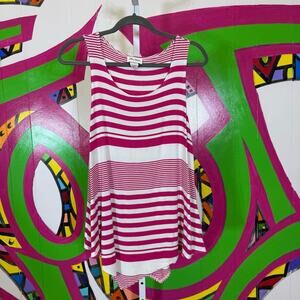 Star Vixen, Pink Striped Pointed Hem Tank Top. Size Medium. Excellent condition!